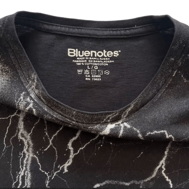 Japanese Brand Y2K Lightning Graffiti Distressed Vintage T Shirt Size US XL / EU 56 / 4 - 8 Thumbnail