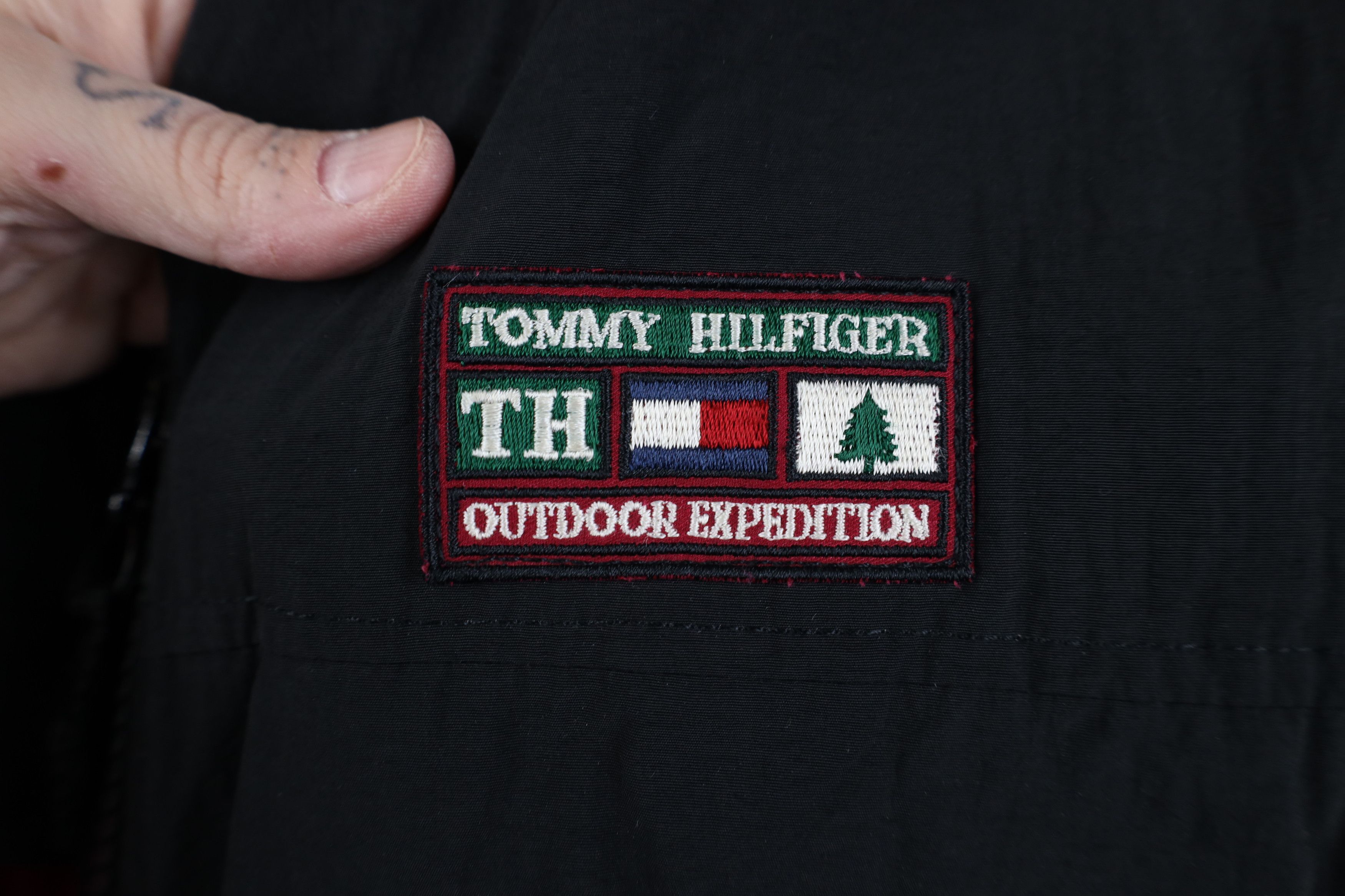 Tommy Hilfiger Vintage 90s Tommy Hilfiger Block Fleece Lined Vest Jacket Size US S / EU 44-46 / 1 - 4 Thumbnail