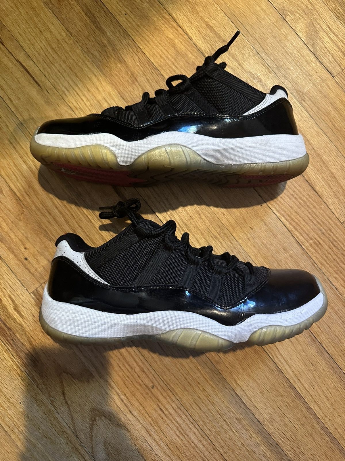 Jordan Brand × Nike Air Jordan 11 Retro Low " Infrared " Size US 9 / EU 42 - 1 Thumbnail