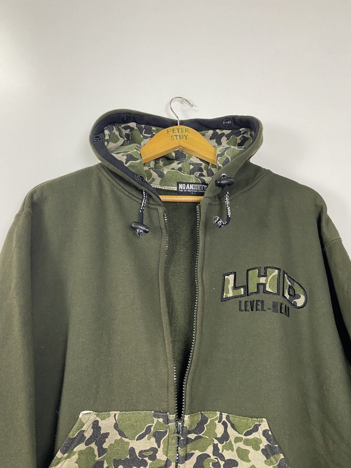 Vintage Vintage Hoodies nice design Size US L / EU 52-54 / 3 - 10 Thumbnail