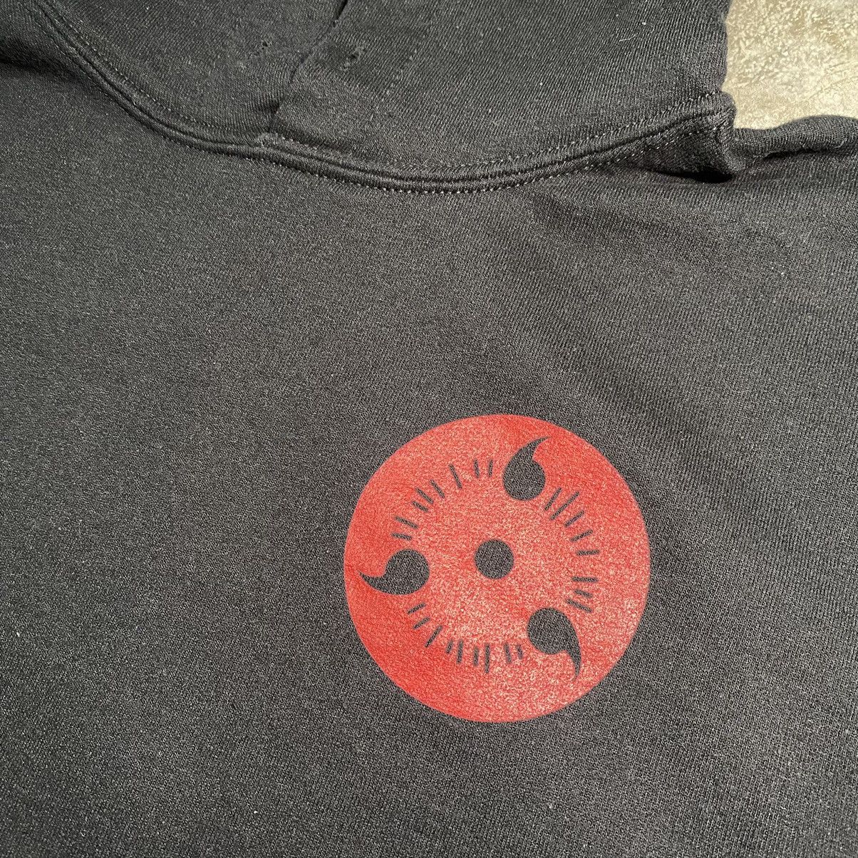 Anime × Vintage VINTAGE NARUTO SHIPPUDEN UCHIHA SASUKE HOODIE PULLOVER Size US M / EU 48-50 / 2 - 6 Thumbnail