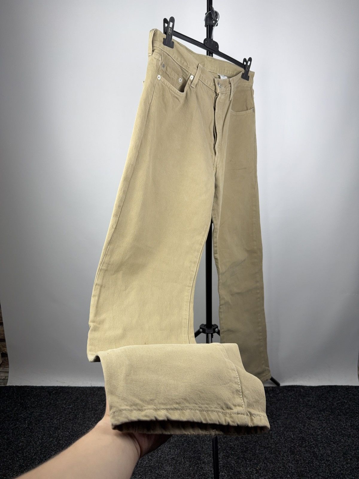 Levi's × Levi's Vintage Clothing Vintage 00s Levi’s 501 Beige Straight Fit Denim Jeans Size US 35 - 7 Thumbnail