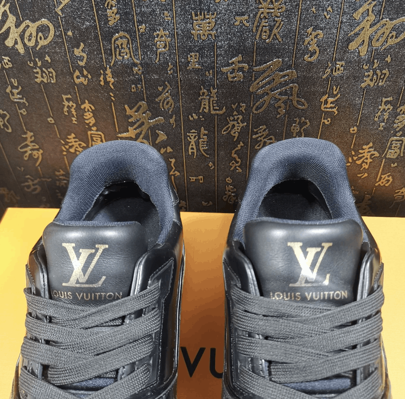 Louis Vuitton Louis Vuitton low-top fashion skate shoes Size US 7 / EU 40 - 12 Thumbnail