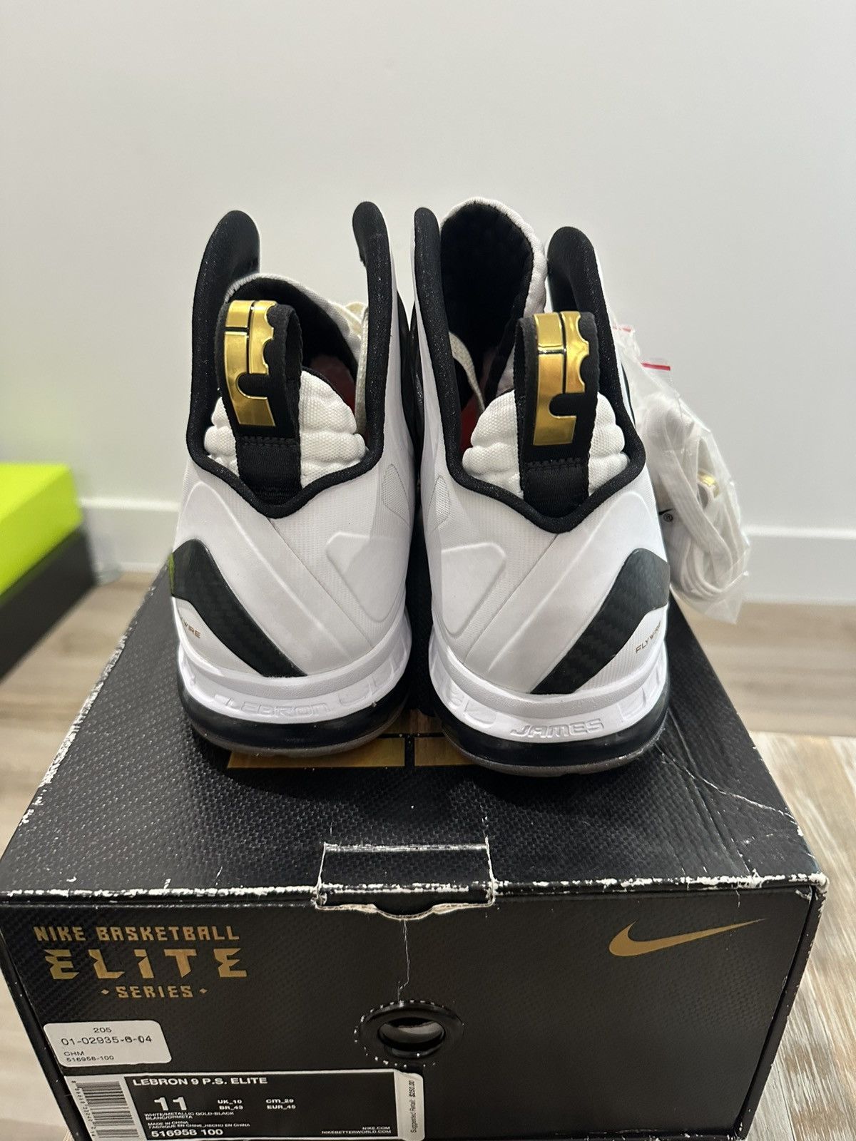 Nike Lebron 9 Elite White Home Size 11 DS Size US 11 / EU 44 - 4 Thumbnail
