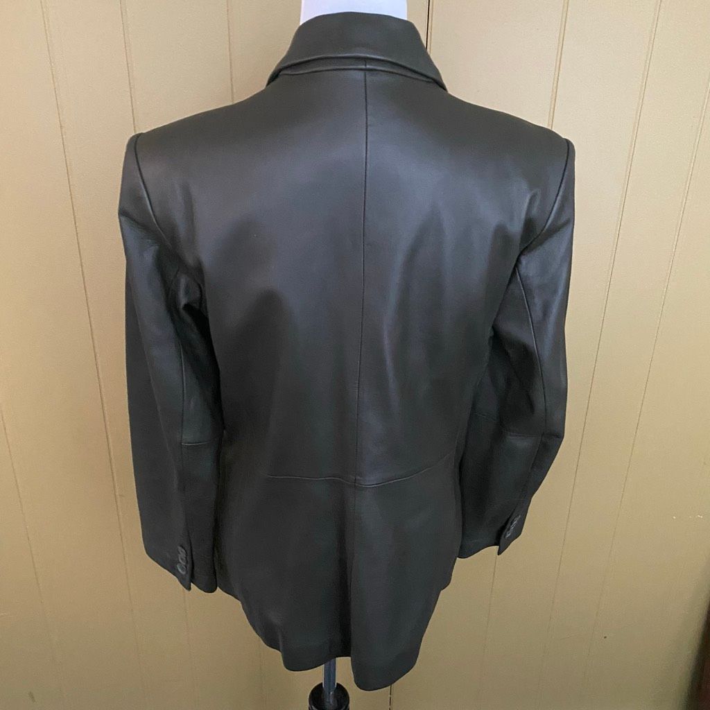 Preston & York Preston & York women M 3 button grey leather jacket w/orange satin lining Size M / US 6-8 / IT 42-44 - 5 Thumbnail
