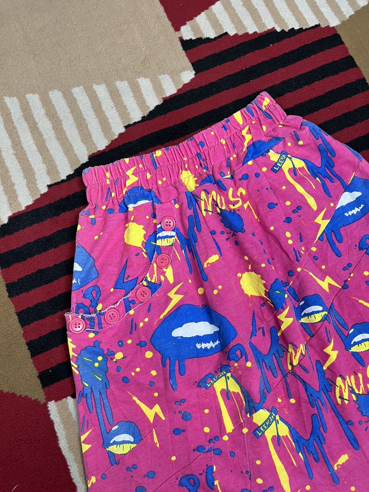 Japanese Brand Cropped Pants Full Print Y2k Style By ACDC Rag Size US 28 / EU 44 - 3 Thumbnail