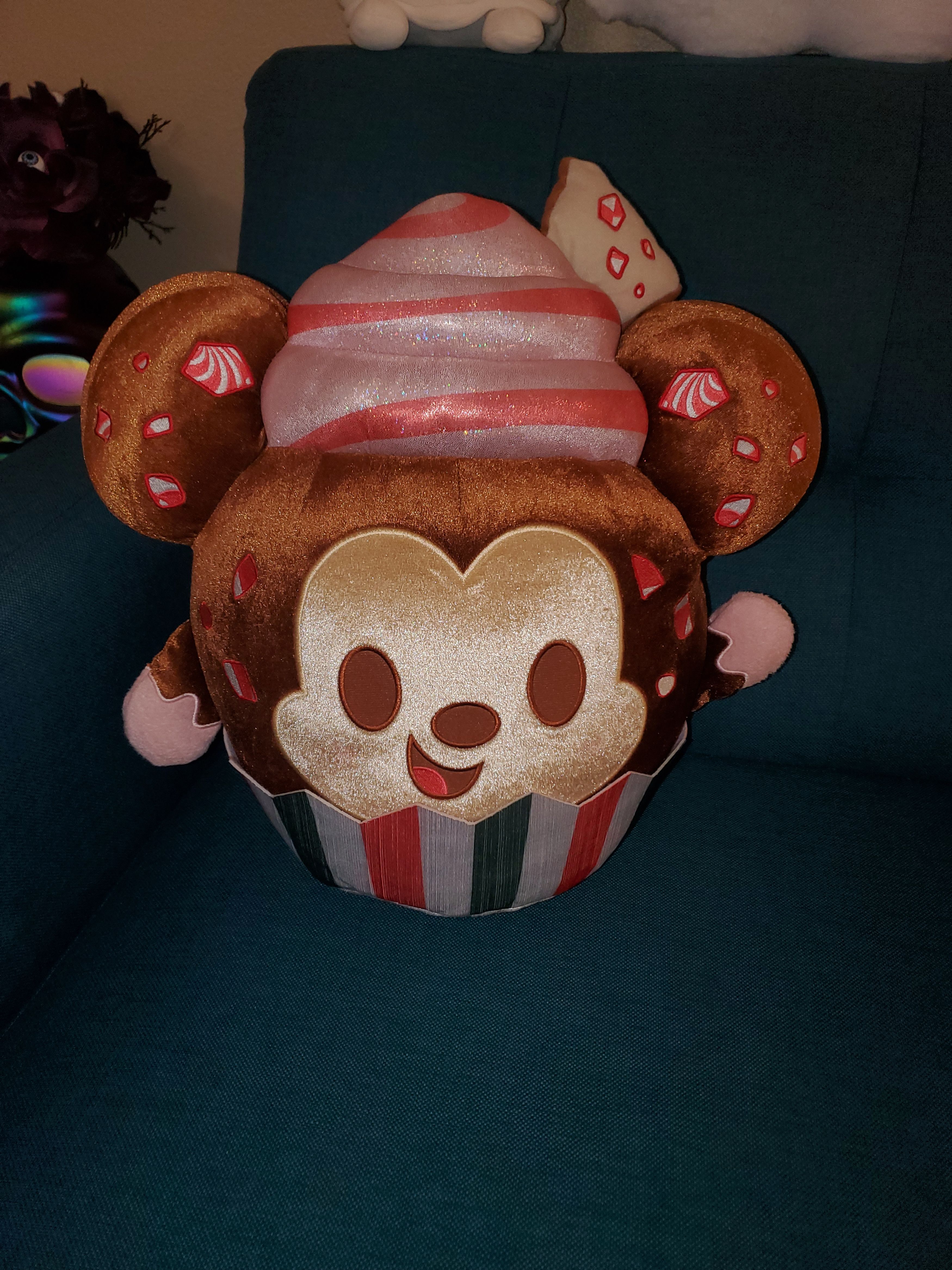 Disney *NWOT* 16" Disney Munchlings Mickey Mouse Cupcake Plush Size ONE SIZE - 1 Thumbnail