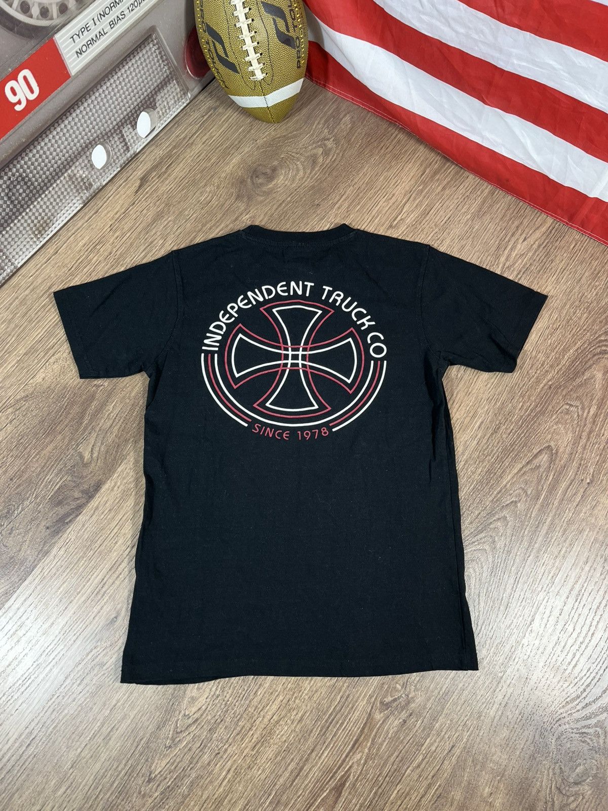 Independent Truck Co. Vintage Independent Skateboard 🛹 Big Logo Shirt Size US S / EU 44-46 / 1 - 1 Thumbnail