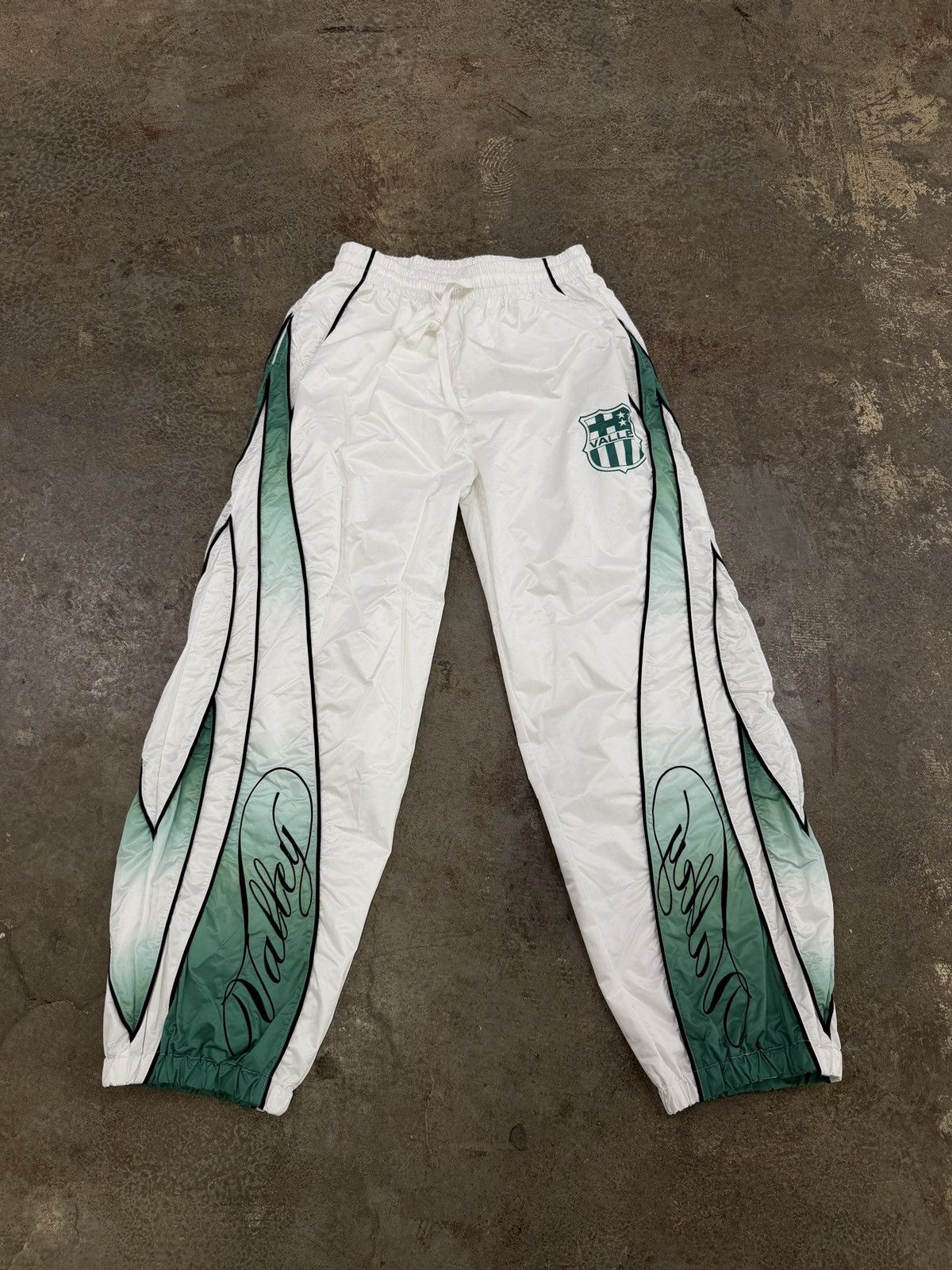Vale Vale action track pants sz small Size US 30 / EU 46 - 1 Thumbnail
