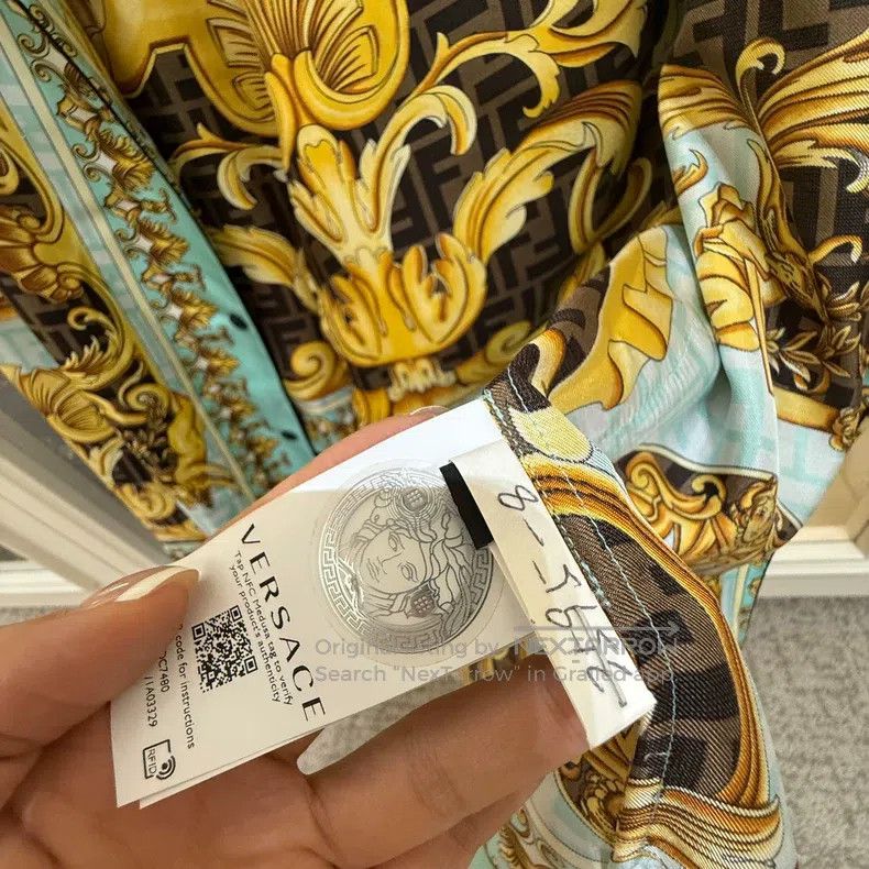 Versace Versace Co-branded mulberry silk shirt Size L / US 10 / IT 46 - 6 Thumbnail