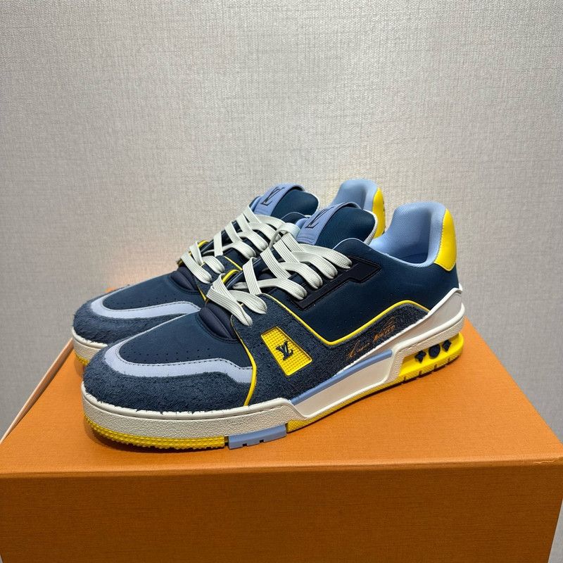 Louis Vuitton Louis Vuitton Trainer Low Top Sneakers for Men 0079 Size US 8.5 / EU 41-42 - 1 Thumbnail