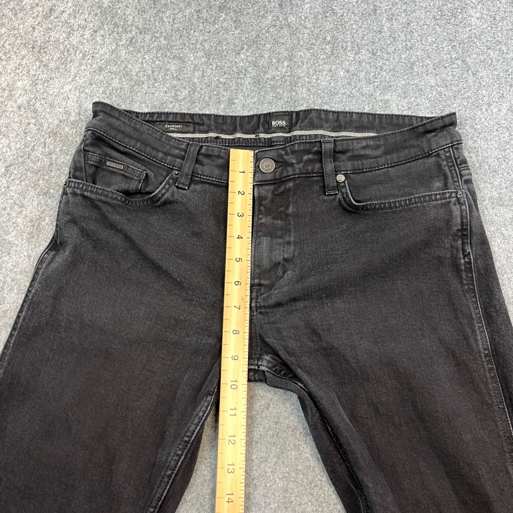 Hugo Boss HUGO BOSS Jeans Slim Regular 34 Dark Wash Black Faded Stretch Delaware Denim 5-Pocket Mens Adults Clothing Size US 34 / EU 50 - 5 Thumbnail