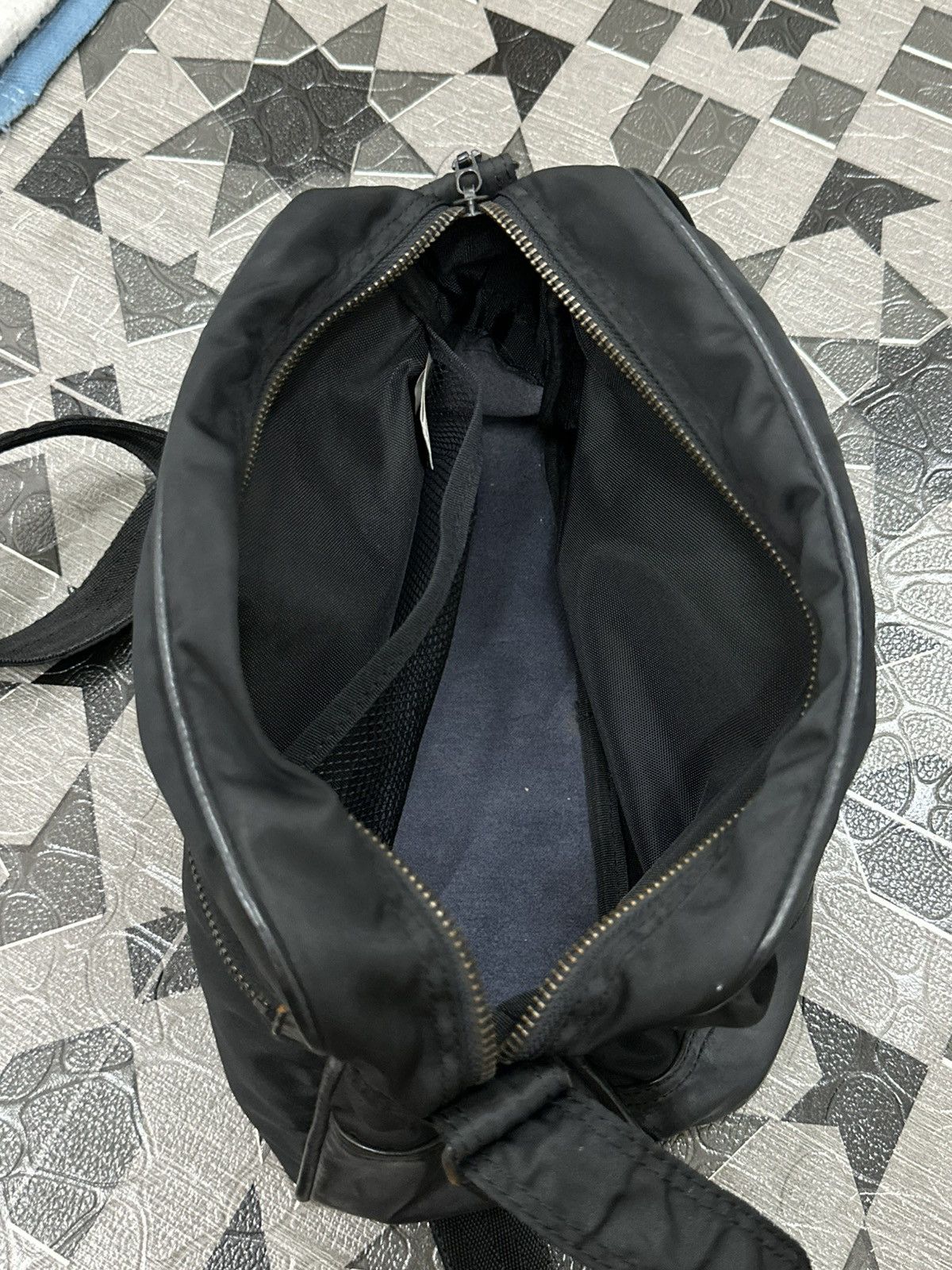 Yohji Yamamoto Ysaccs Yohji Yamamoto Pour Homme Sling Bag Size ONE SIZE - 20 Thumbnail