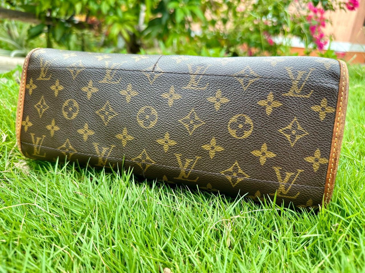 Louis Vuitton Authentic Louis Vuitton Monogram Popincourt Shoulder Bag Size ONE SIZE - 6 Thumbnail