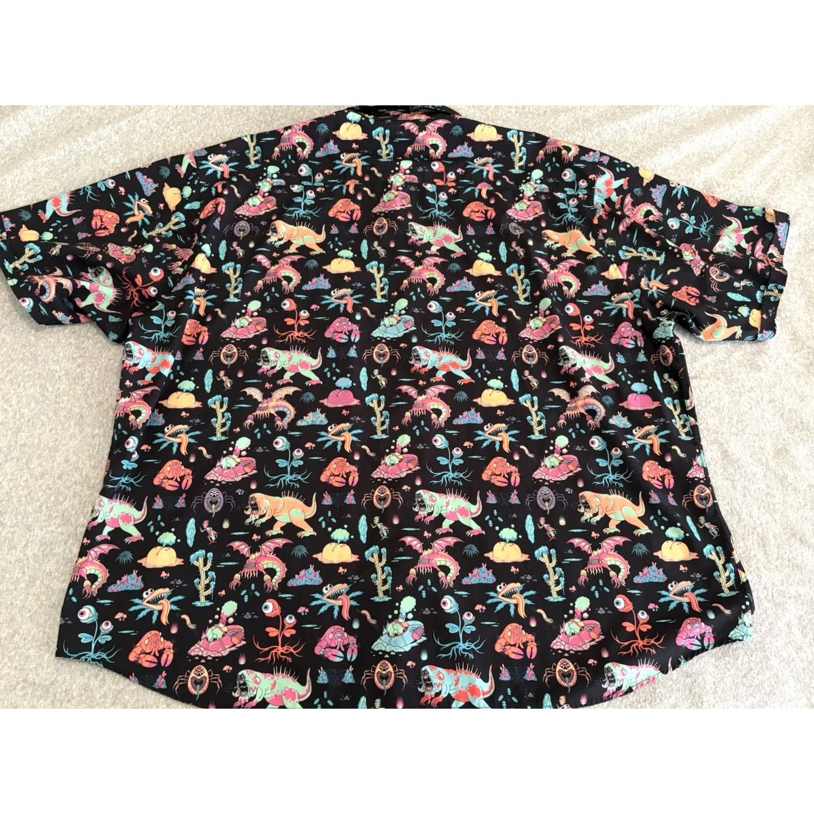 Vintage RSVLTS Rick and Morty Monster Run Button Up Shirt Kunuflex Mens 4XL Size US XXL / EU 58 / 5 - 5 Thumbnail