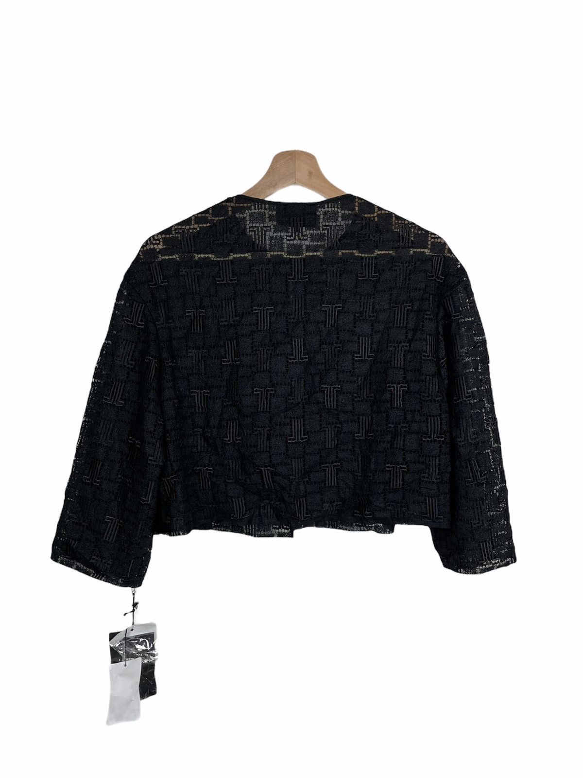 Lanvin Lanvin en Bleu Black Lace Monogram Top Japan NWT – S/S 2019 Size S / US 4 / IT 40 - 2 Thumbnail