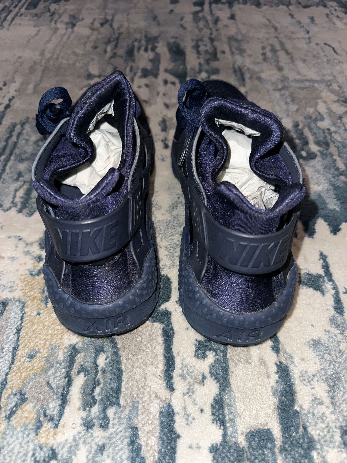 Nike Nike Air Huarache Size US 10.5 / EU 43-44 - 4 Thumbnail