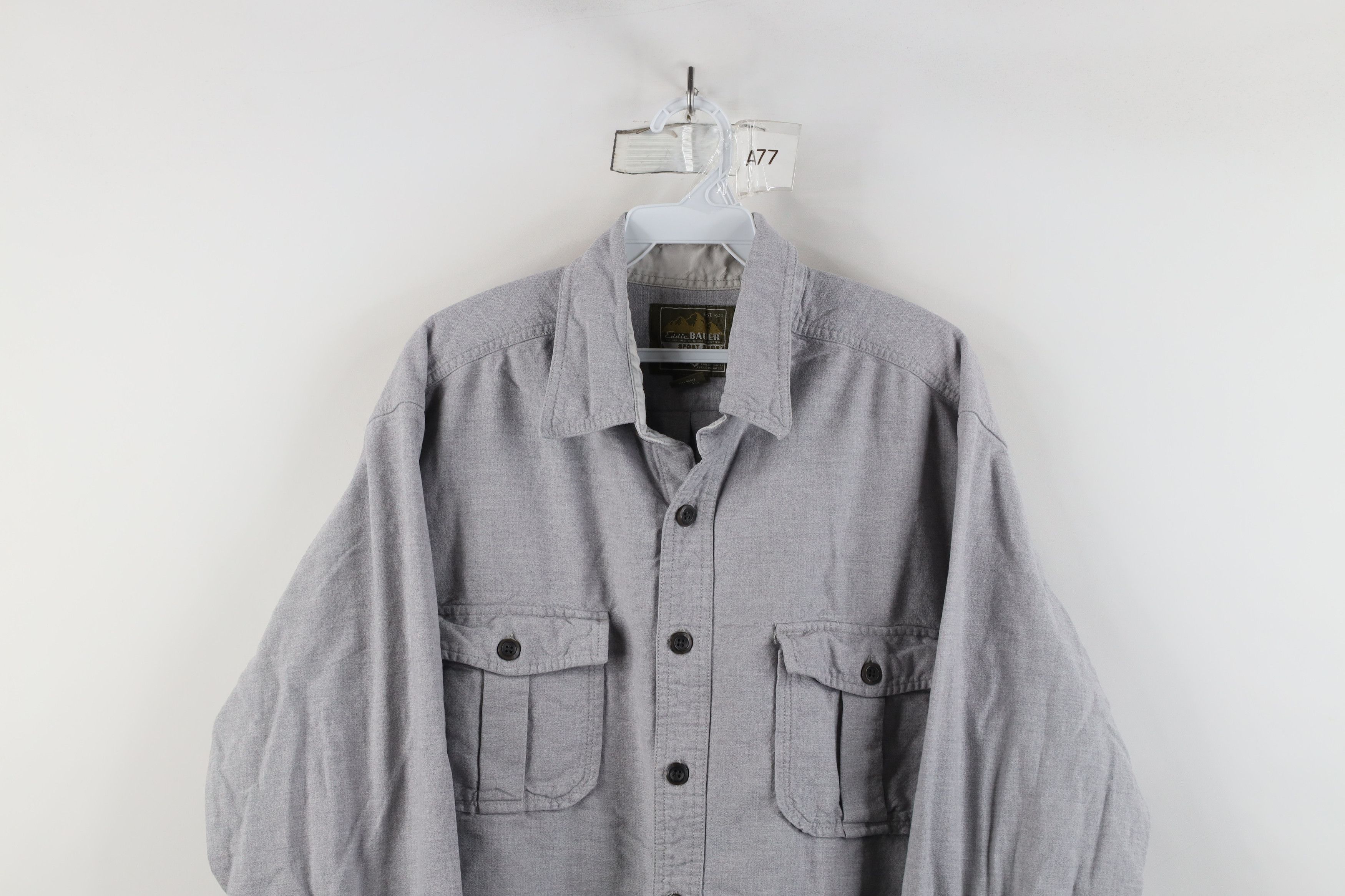 Eddie Bauer × Vintage Vintage Eddie Bauer Flannel Chambray Collared Button Shirt Size US XL / EU 56 / 4 - 2 Thumbnail
