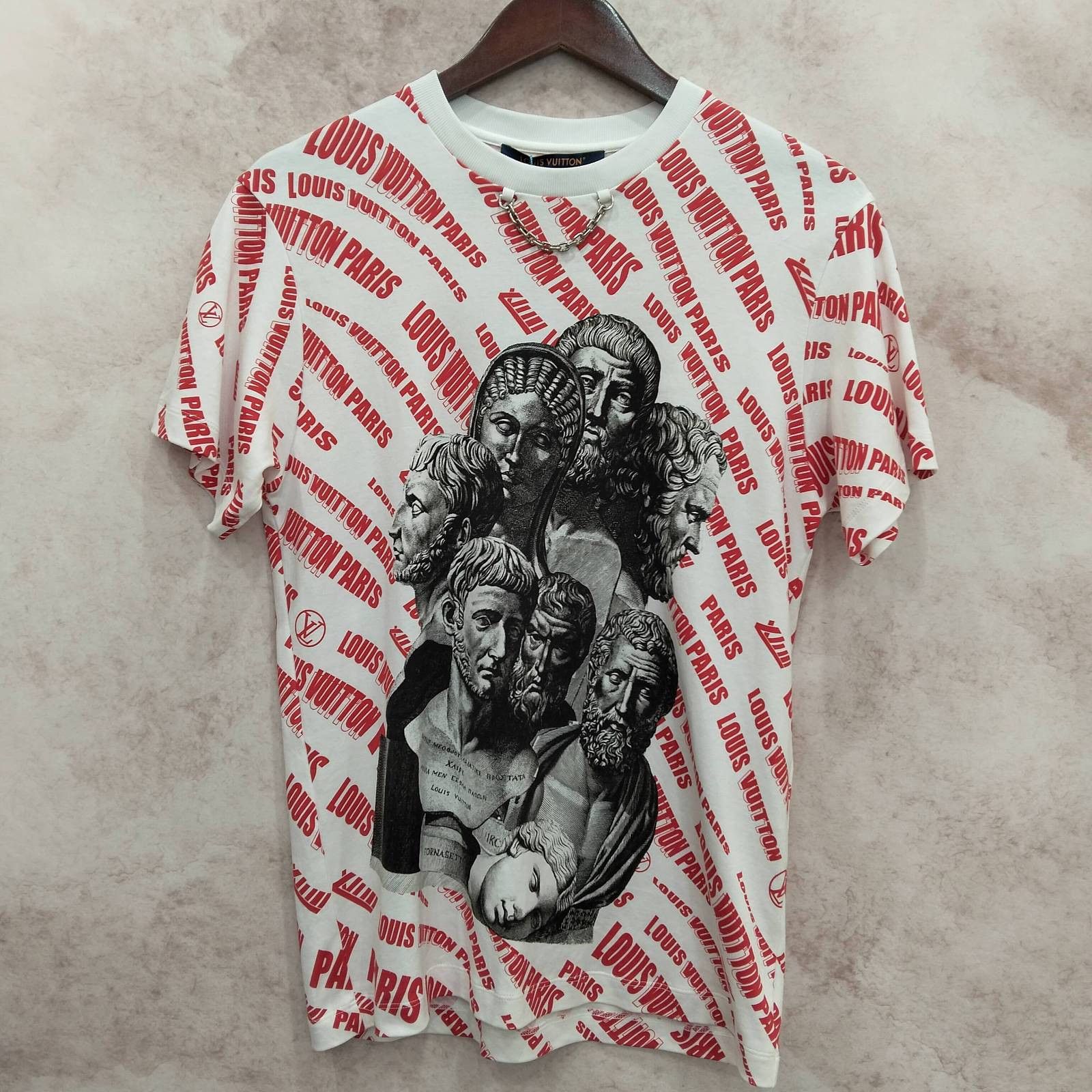 Louis Vuitton LOUIS VUITTON x Fornasetti Printed Chain T-Shirt Size XS Size XS / US 0-2 / IT 36-38 - 1 Thumbnail