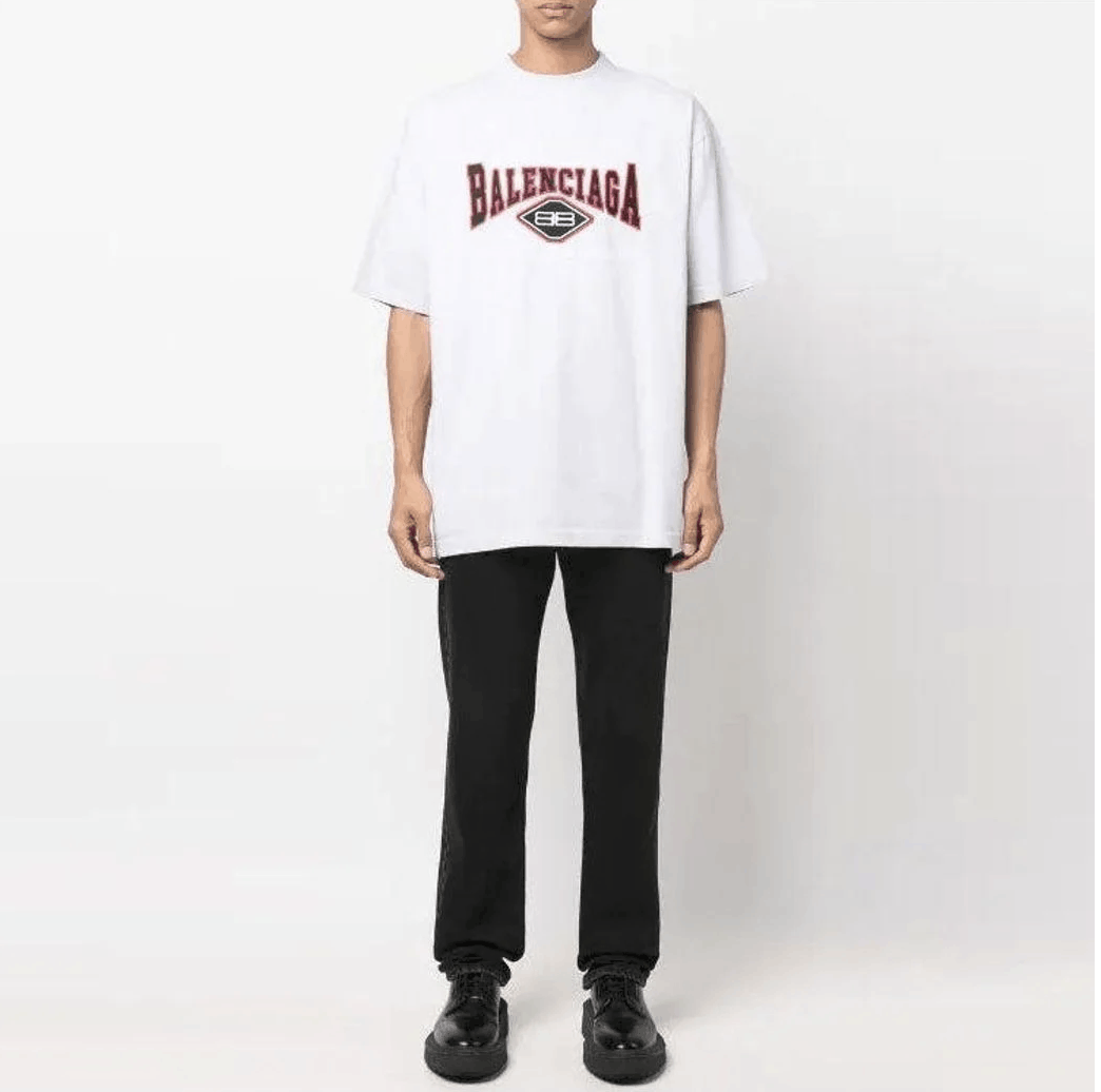 Balenciaga Balenciaga Batwing Embroidered Short Sleeve T-Shirt Size L Size US L / EU 52-54 / 3 - 2 Thumbnail