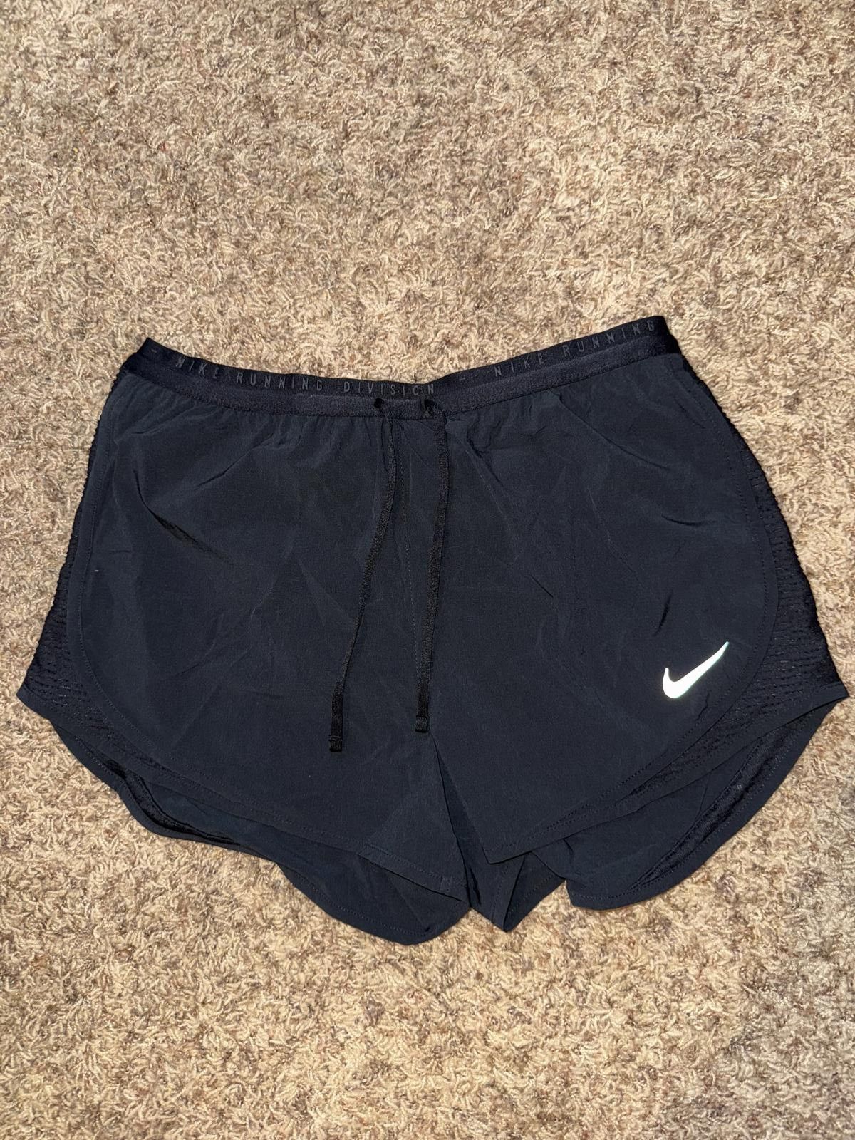 Nike Nike Dri-FIT Run Division Tempo Luxe Women's Running Shorts Size 32" / US 10 / IT 46 - 1 Thumbnail