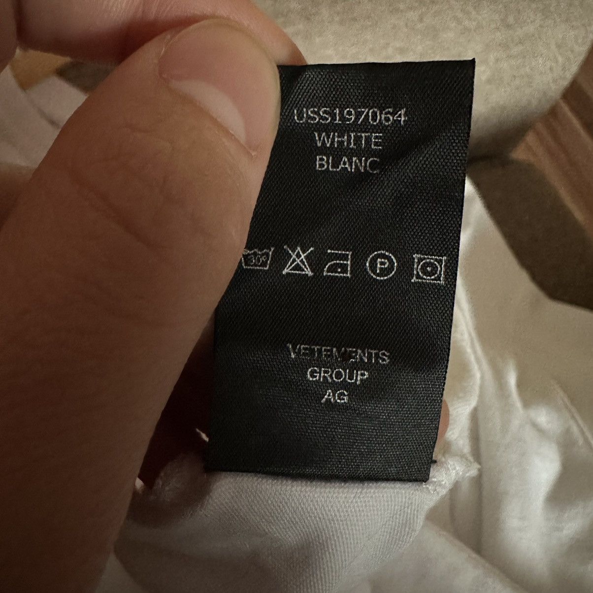 Vetements Vetements Target Tee S/S 19 Size US XL / EU 56 / 4 - 11 Thumbnail