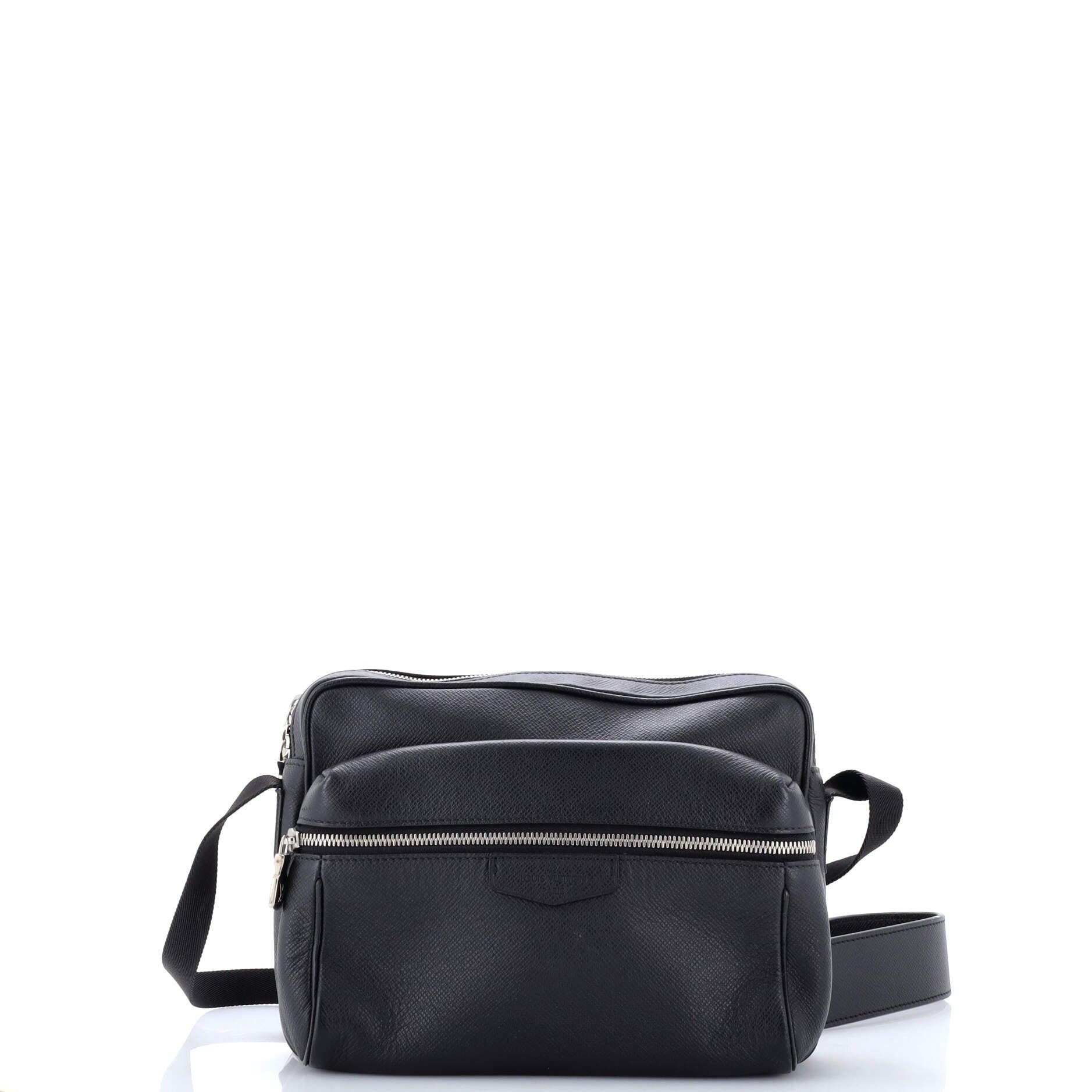 Louis Vuitton Outdoor Messenger Bag Size ONE SIZE - 1 Thumbnail