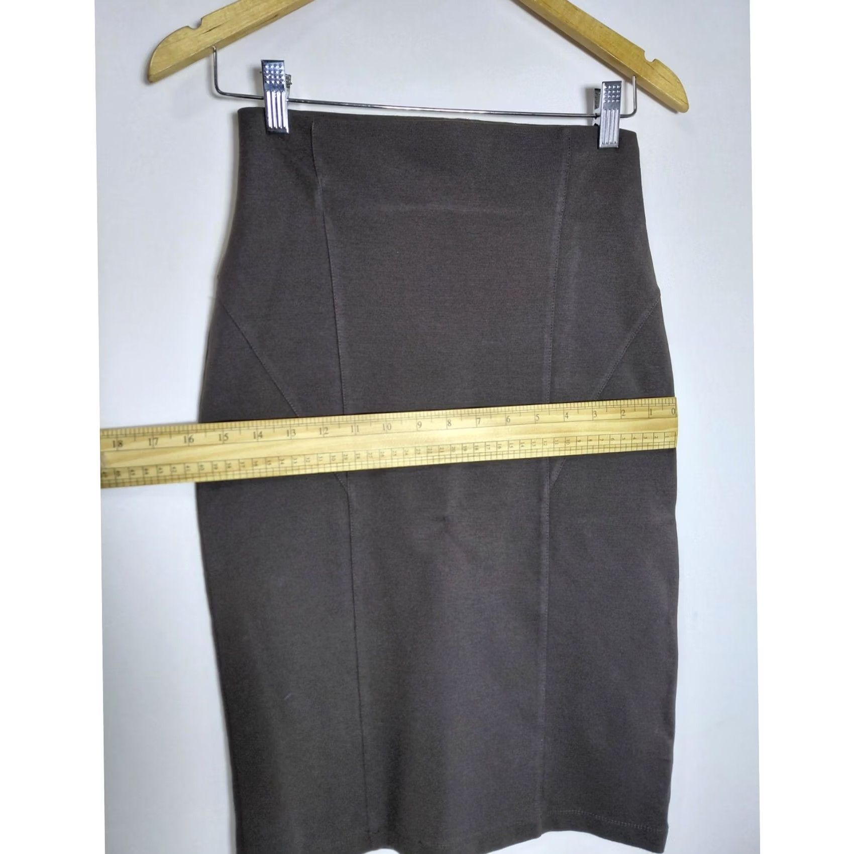 D.Exterior D. EXTERIOR Italy Viscose Blend Skirt Brown Solid 40 Size Size 27" / US 4 / IT 40 - 6 Thumbnail