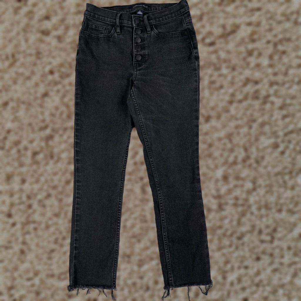 Calvin Klein Calvin Klein Jeans Women Black Denim Straight Mid Rise 2 26x23 Stretch Pockets 5-Pocket Design Denim Cotton Blend Regular 26 in Waist Inseam 23 in Size 26" / US 2 / IT 38 - 1 Thumbnail