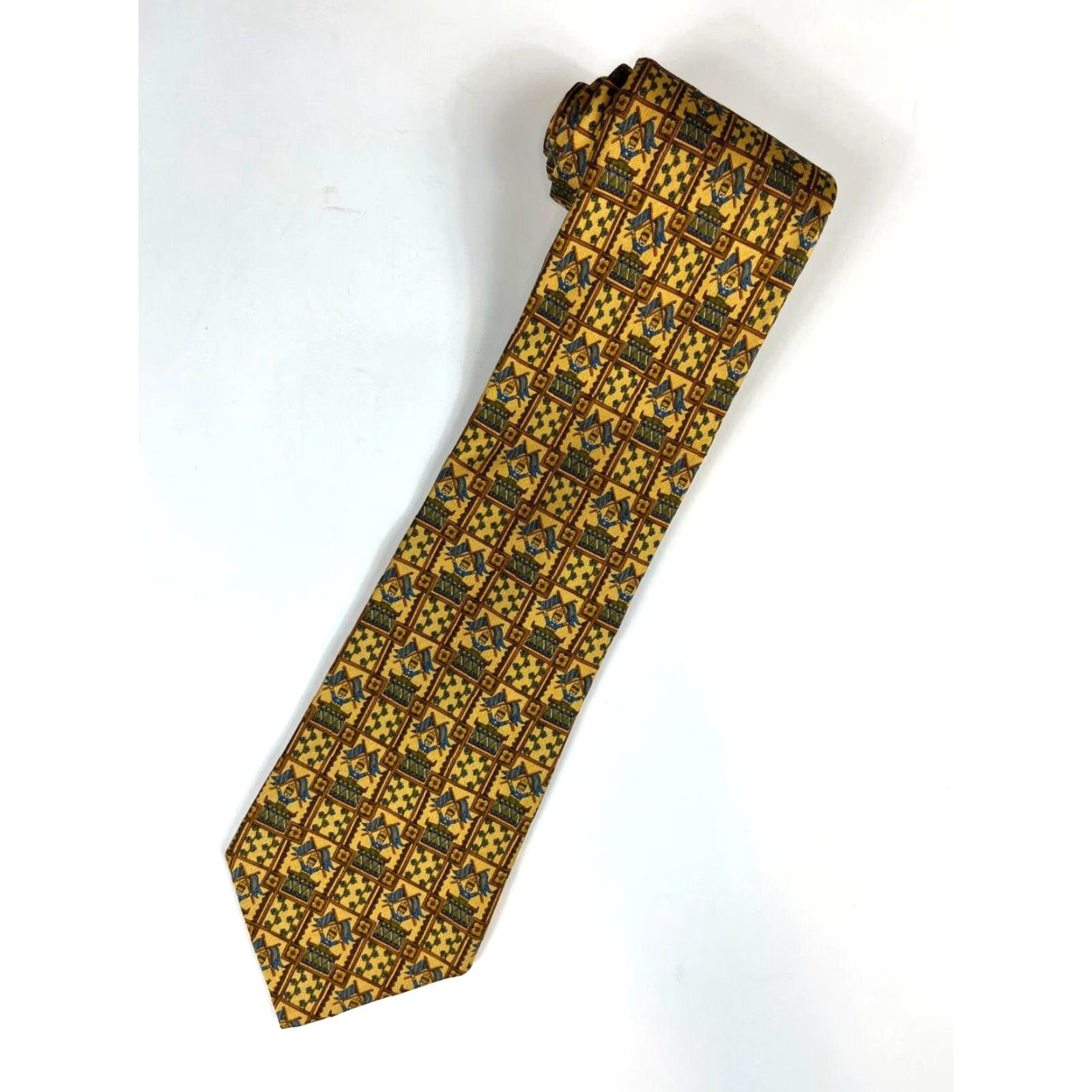 Salvatore Ferragamo Salvatore Ferragamo Men's Luxury Silk Tie Novelty Made in Italy Yellow 58.5" Wide 3.75" 100% Silk Size ONE SIZE - 2 Thumbnail