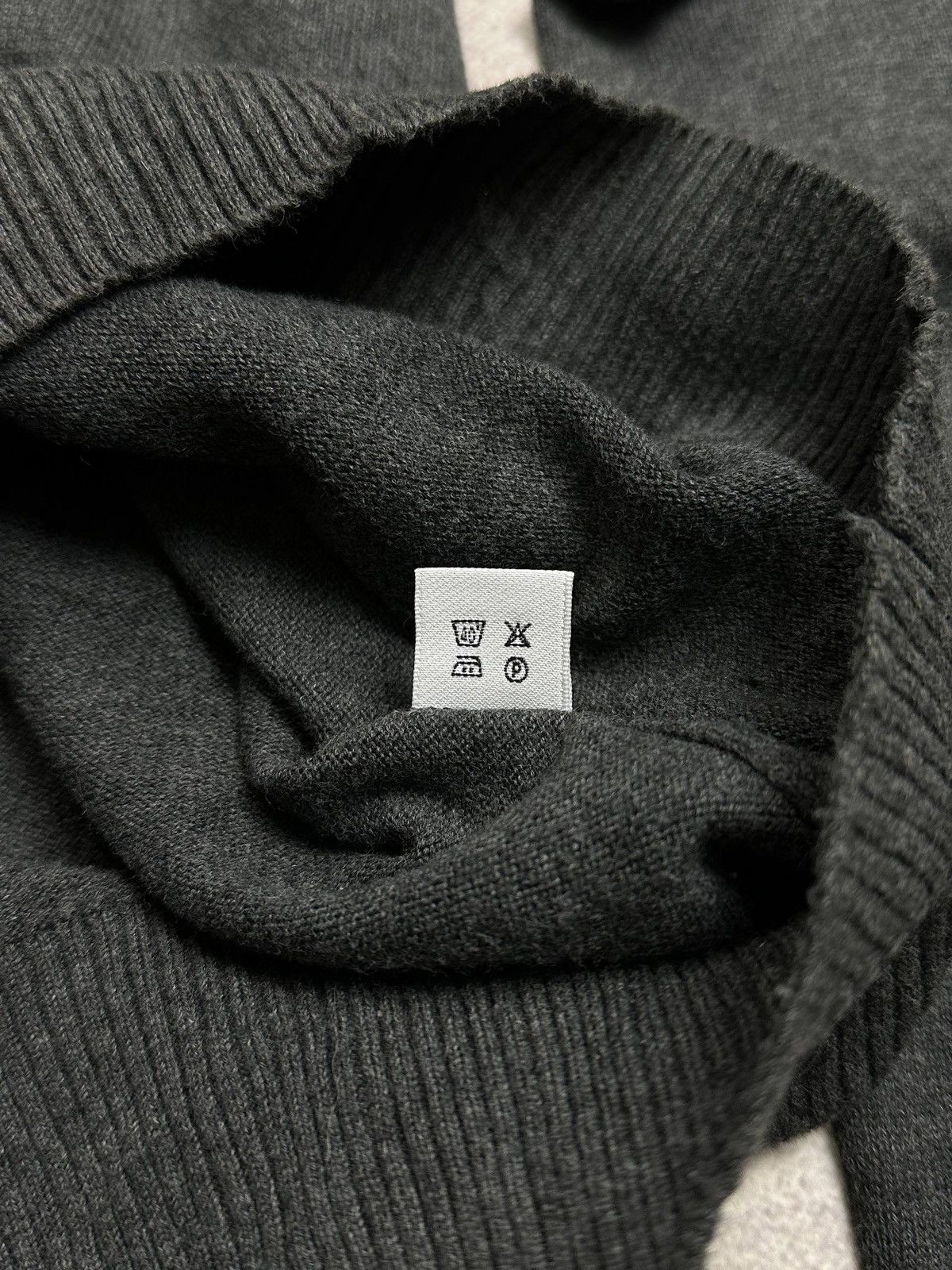 Loro Piana Loro Piana Gray Kkit Sweater Mens IT50! Size US M / EU 48-50 / 2 - 5 Thumbnail