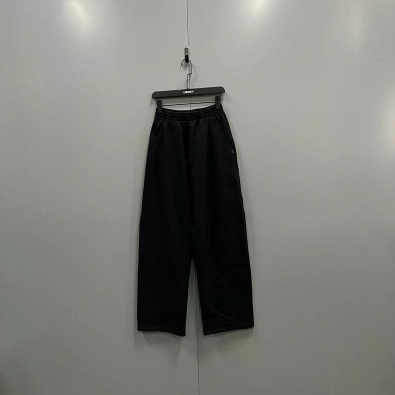 Balenciaga Balenciaga size XS Black wide-leg pants Size US 27 - 1 Thumbnail
