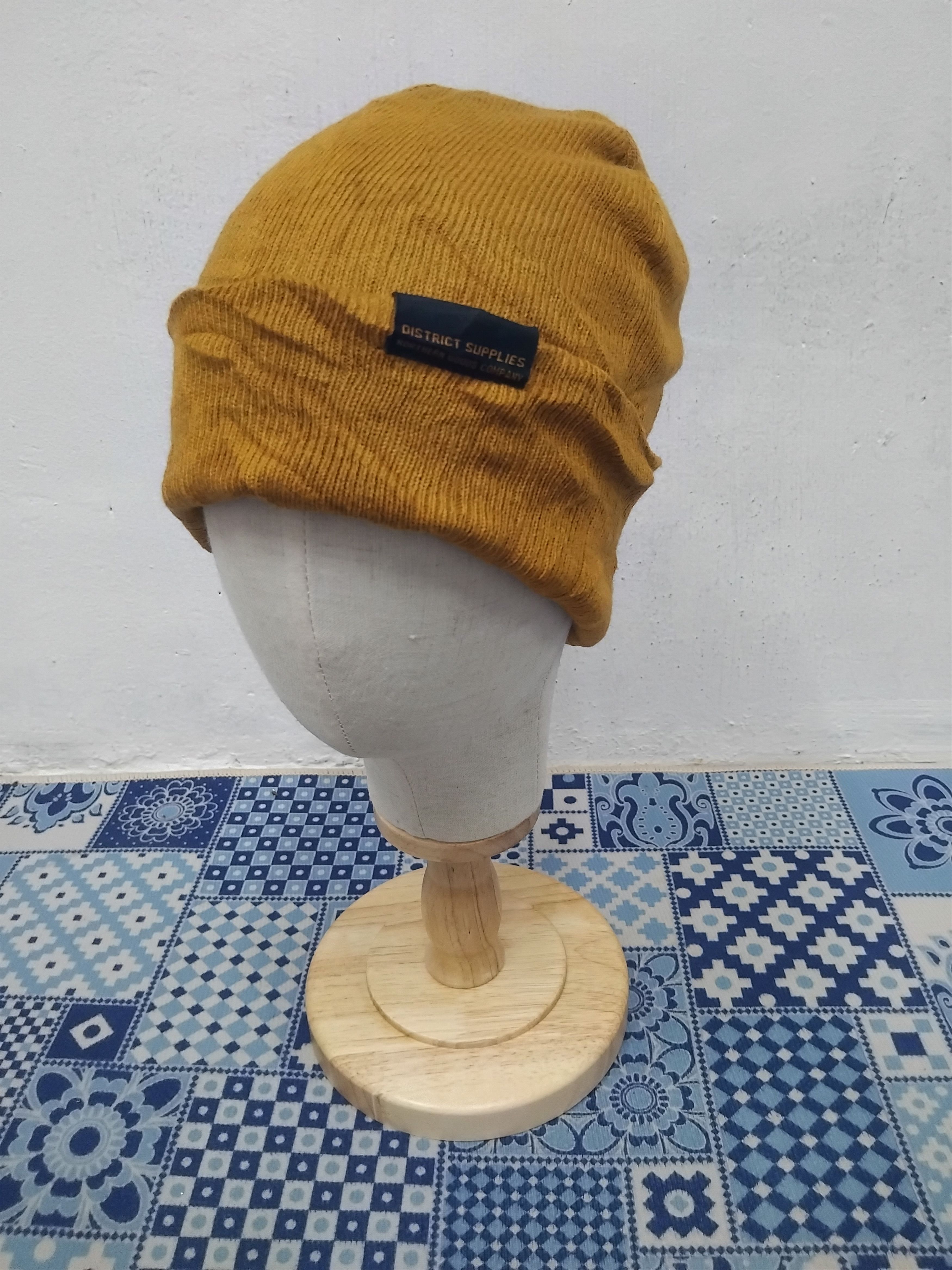 Japanese Brand 💥H&M yellow streetwear Beanie Size ONE SIZE - 1 Thumbnail