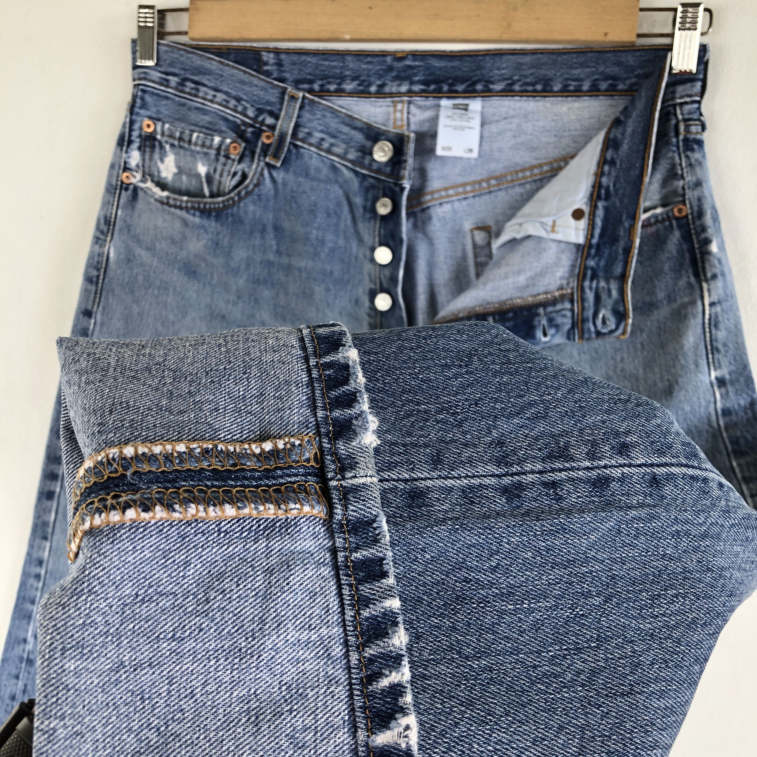 Levi's Vintage Levis 501 Light Wash Jeans Distressed Levi's Denim Size US 32 / EU 48 - 8 Thumbnail