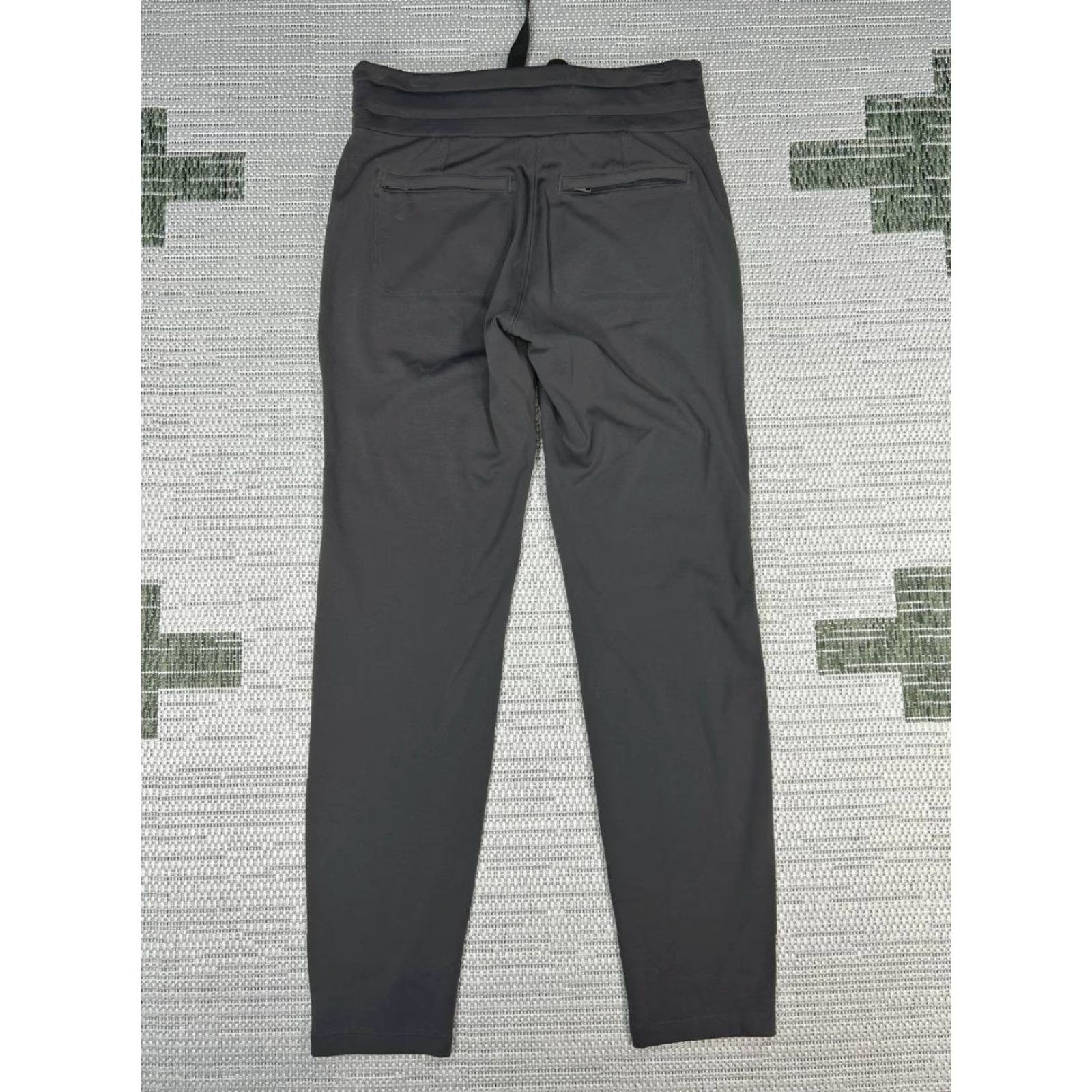 Athleta Athleta Womens 4 Black Stretch Wander Stash Skinny Pants Mid Rise Drawstring Athletic Apparel Size 27" / US 4 / IT 40 - 2 Thumbnail