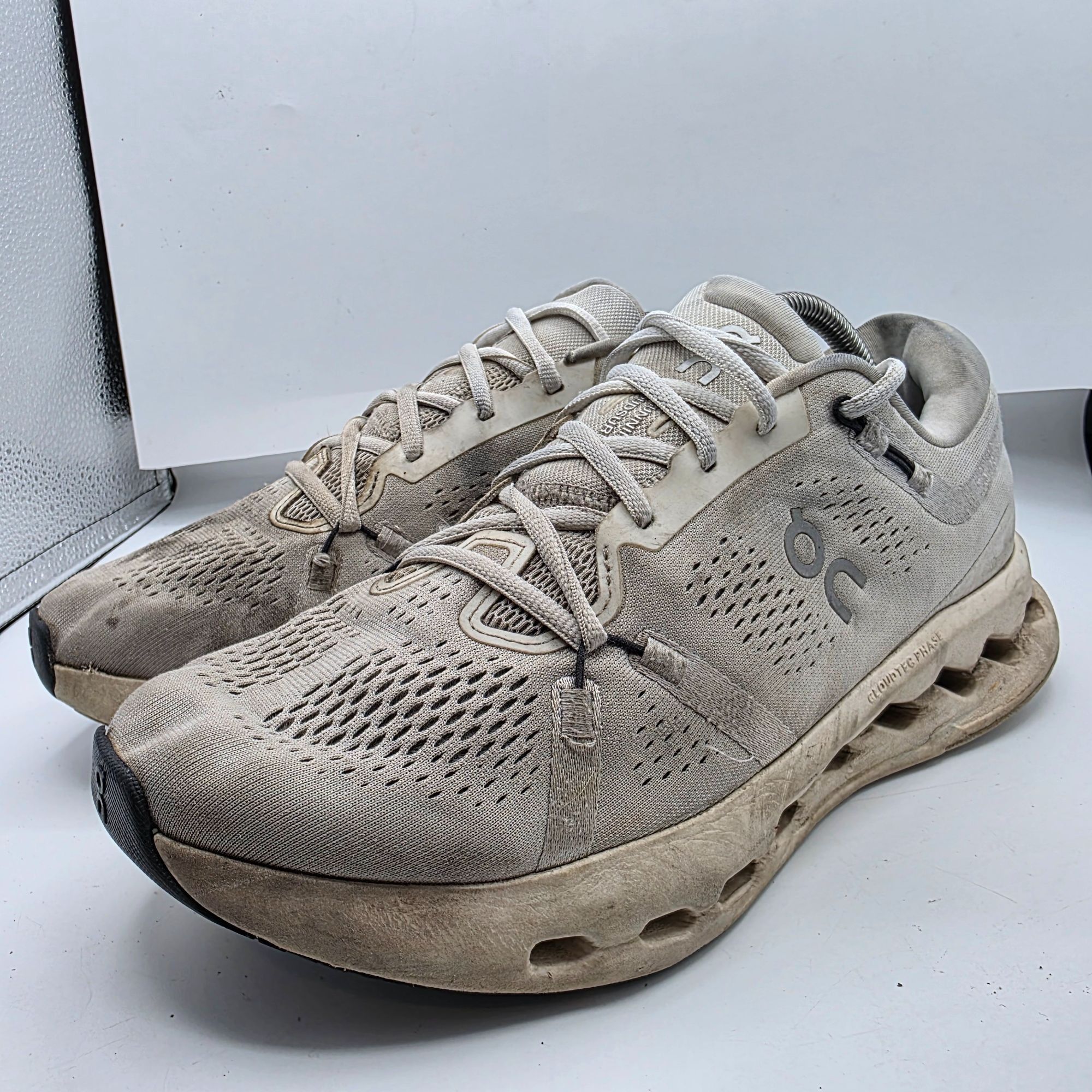 On On Cloudsurfer 2 Mens Size 11 White Athletic Shoes Lightweig Size US 11 / EU 44 - 4 Thumbnail