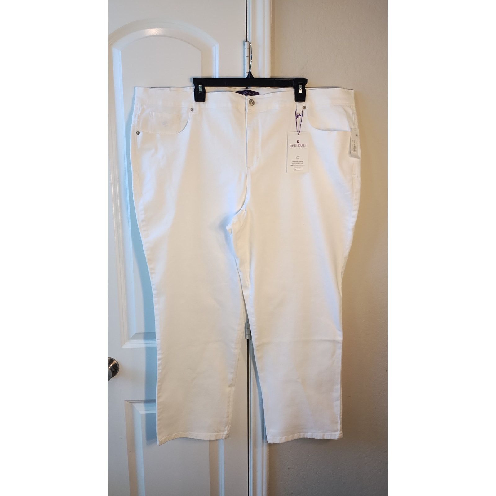 Gloria Vanderbilt NWT Gloria Vanderbilt Slimming Jeans Women Size 24W White Size 24" / US 00 / IT 34 - 1 Thumbnail