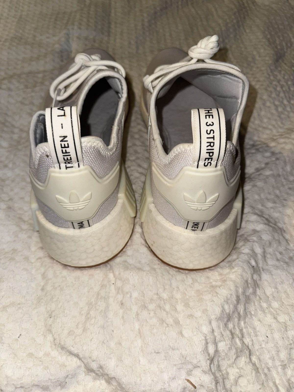 Adidas Addidas nmd white mens 10.5 Size US 10.5 / EU 43-44 - 4 Thumbnail