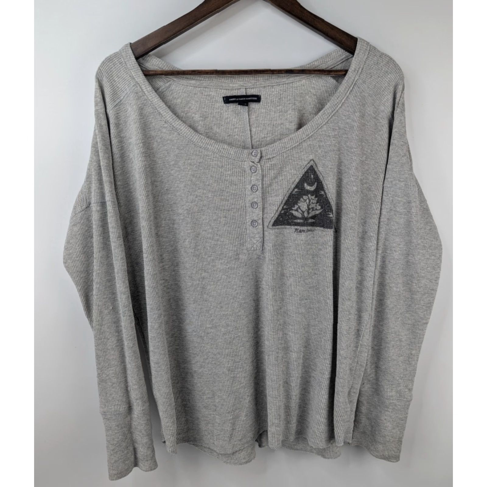 American Eagle Outfitters American Eagle Outfitters Henley Moon Lover Ribbed Gray Size Large Scoop Neck Long Sleeve Shirt Womens Size L / US 10 / IT 46 - 2 Thumbnail