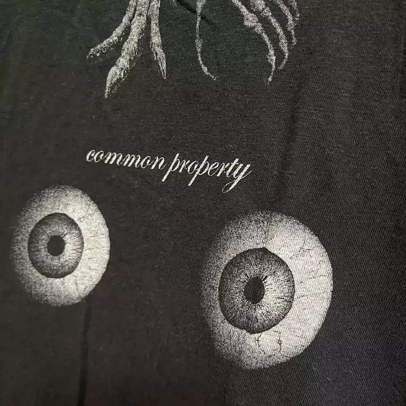 Undercover undercover but beautiful BBII but the monster eye Tee Size US M / EU 48-50 / 2 - 2 Thumbnail