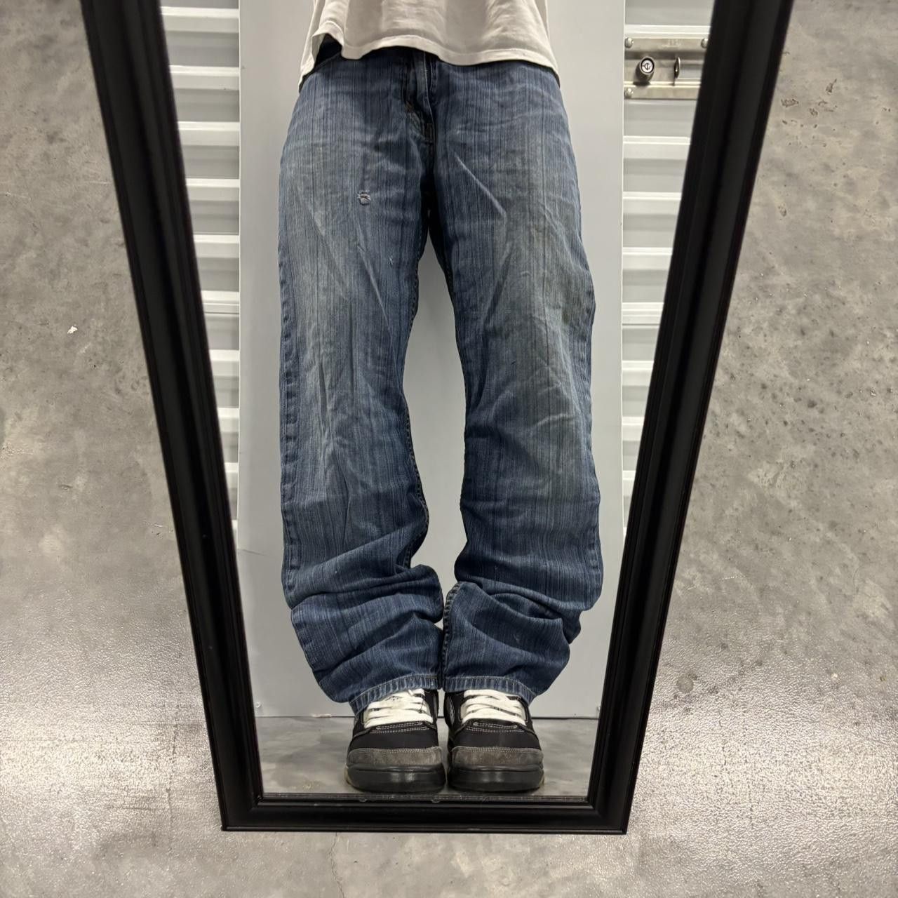 Levi's × Vintage Crazy Vintage Y2K/2000s Grunge Faded Dark Wash Levis Denim Jeans! Size US 32 / EU 48 - 1 Thumbnail