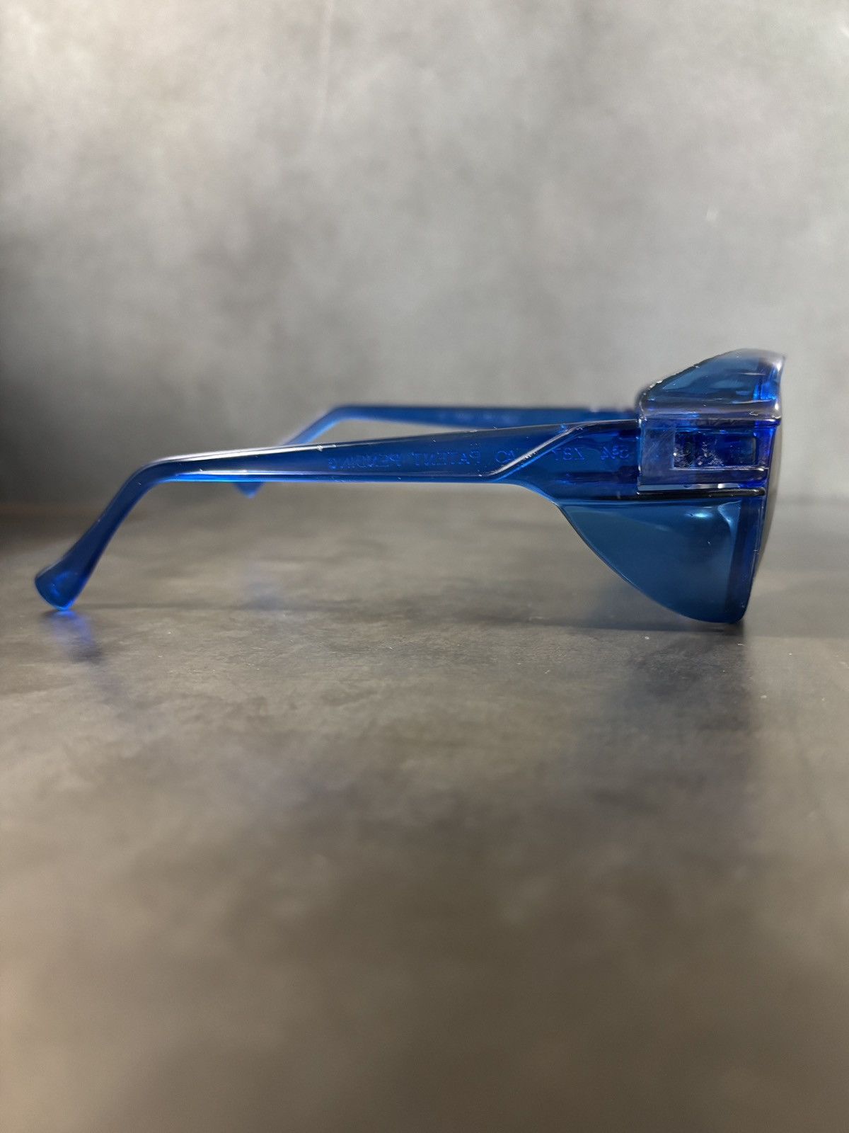 Vintage 1980s Vintage Sunglasses Safety Oversized Goop Aviator Blue Size ONE SIZE - 7 Thumbnail