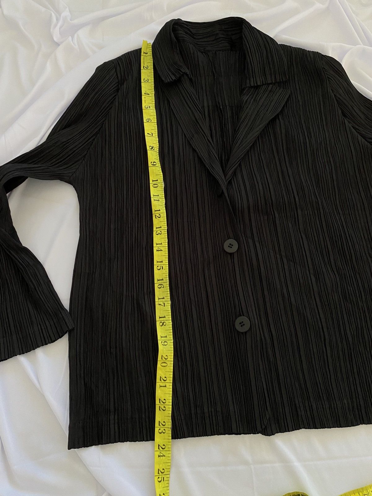 Designer × Issey Miyake × Pleats Please Issey Miyake pleats please issey miyake black top blouse blazer Size M / US 6-8 / IT 42-44 - 9 Thumbnail