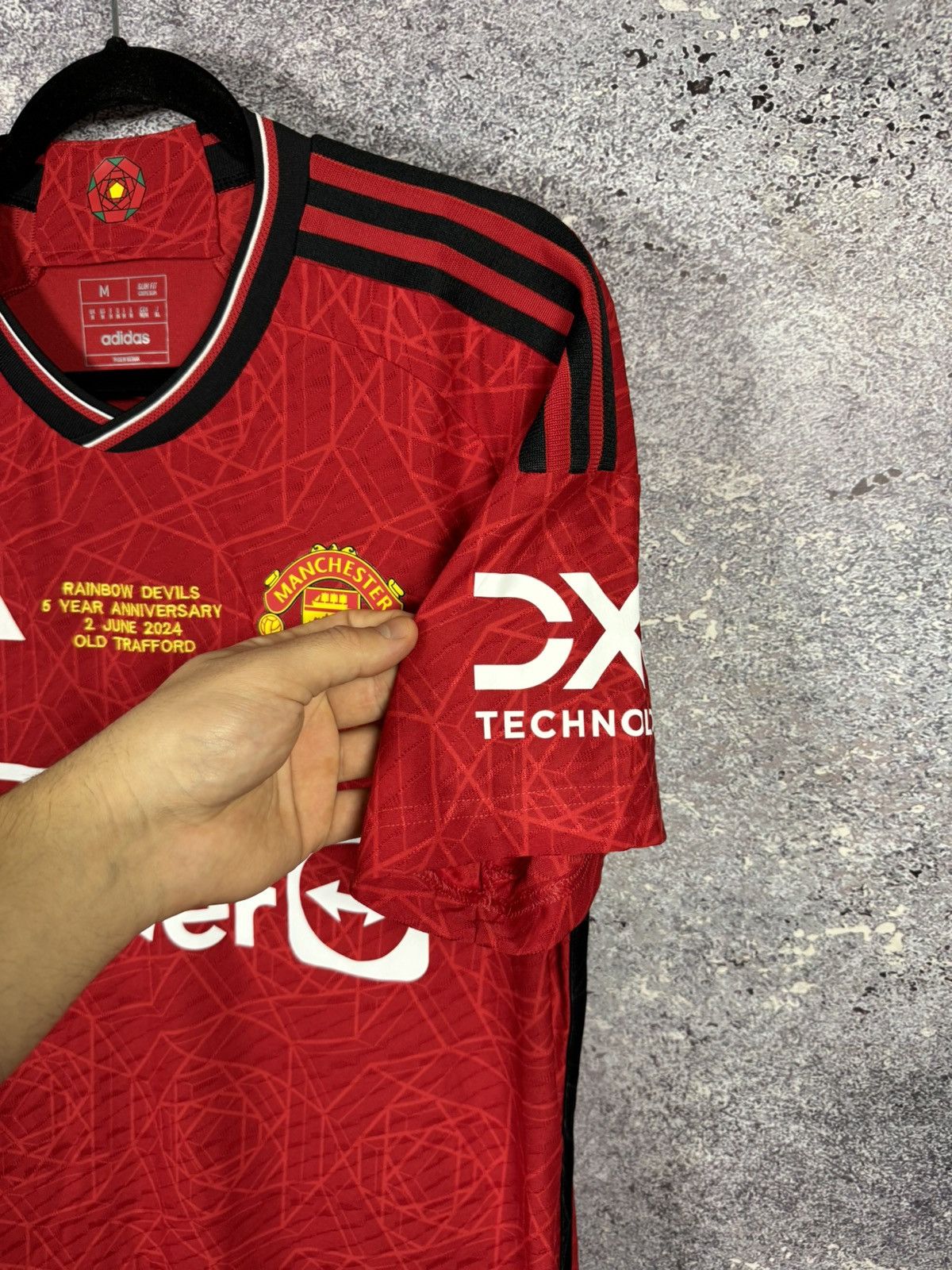 Adidas Manchester United 2023/24 Adidas Jersey Rainbow Devils M sz Size US M / EU 48-50 / 2 - 6 Thumbnail