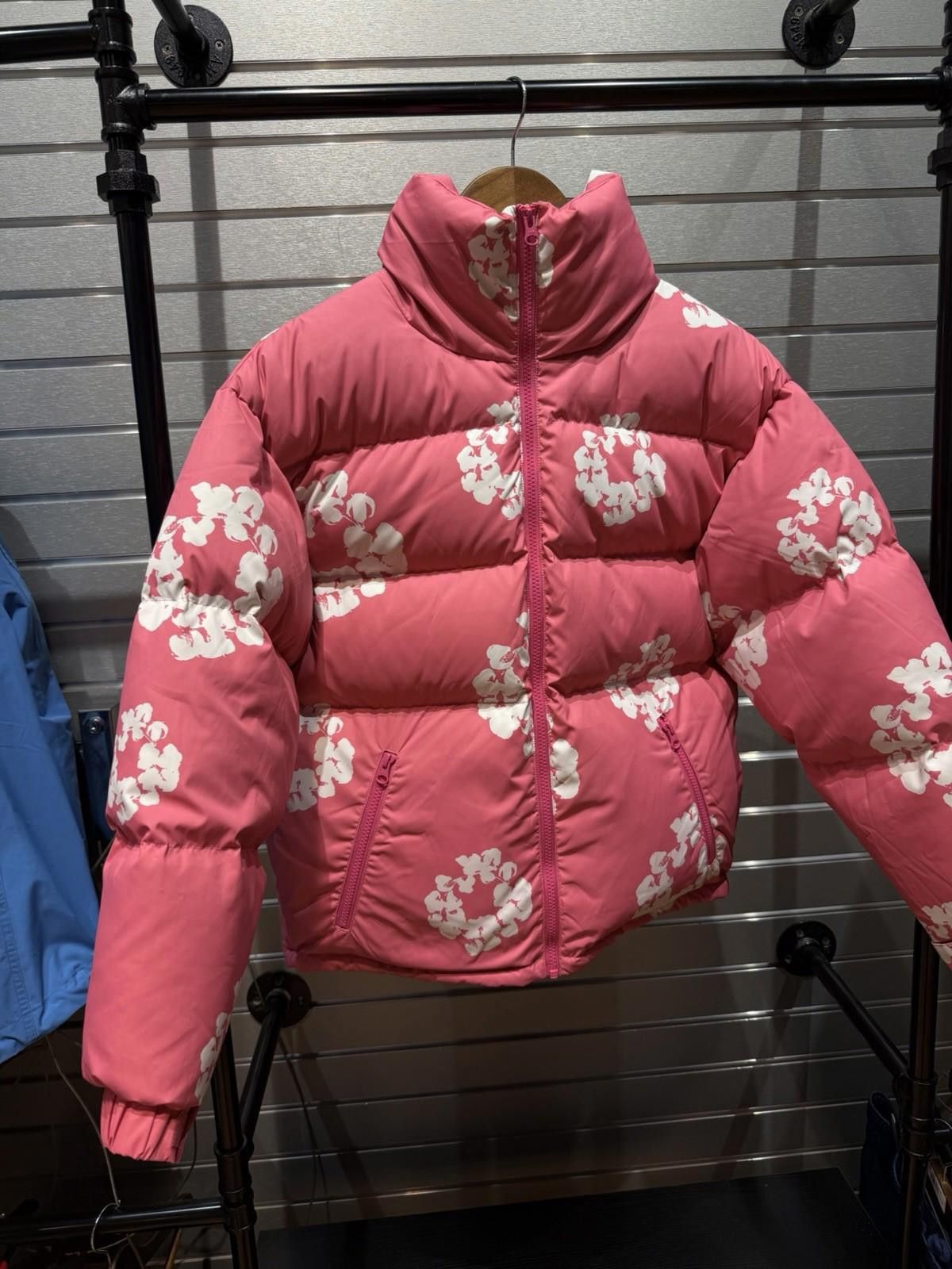 DENIM TEARS XS Cotton Wreath Puffer Jacket Denim Tears Coat New Pink Size US XS / EU 42 / 0 - 5 Thumbnail