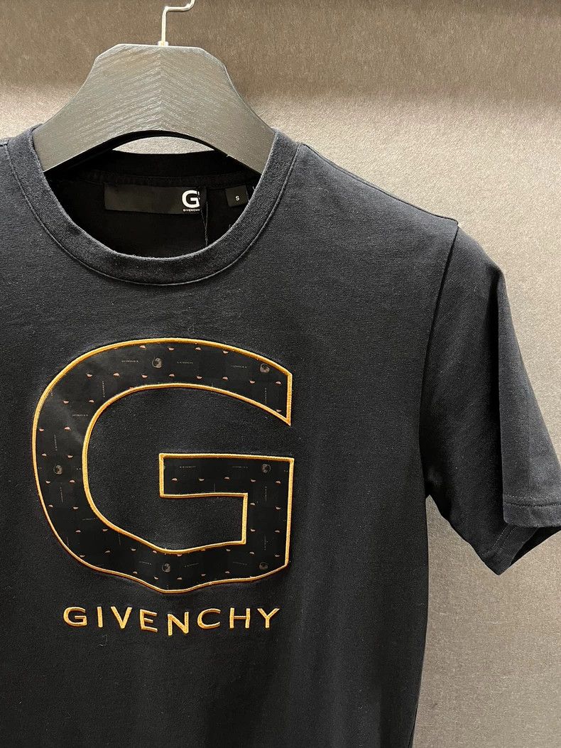 Givenchy Givenchy Big G Logo Orange Letter Short Sleeve Black Size US S / EU 44-46 / 1 - 4 Thumbnail