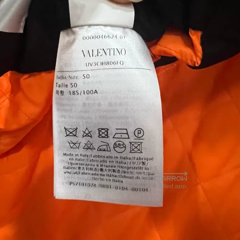 Valentino Valentino Black big logo printed jacket Size US XL / EU 56 / 4 - 4 Thumbnail