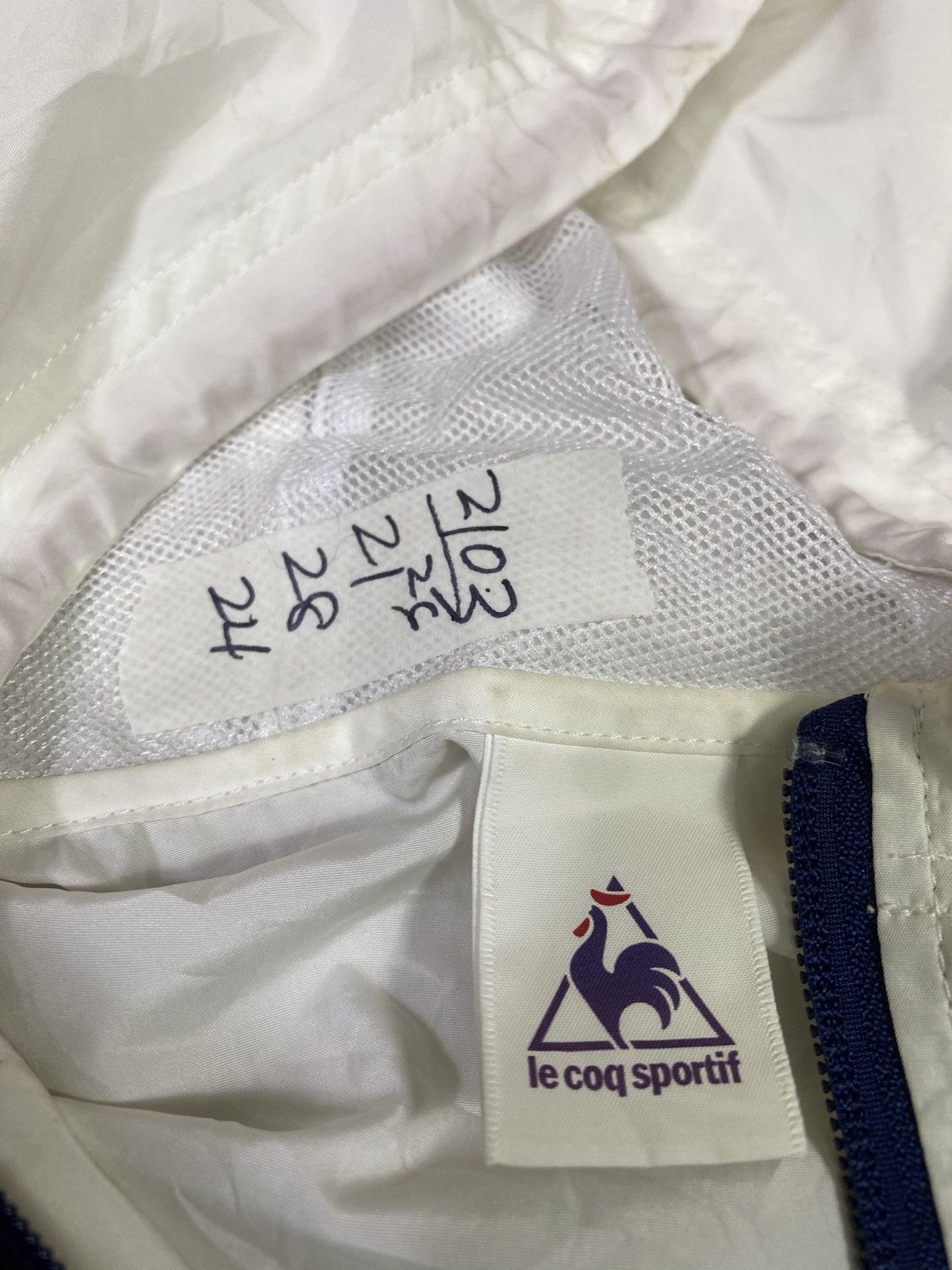 Le Coq Sportif Vintage le coq sportif weater windbreaker hoodie Size US L / EU 52-54 / 3 - 6 Thumbnail