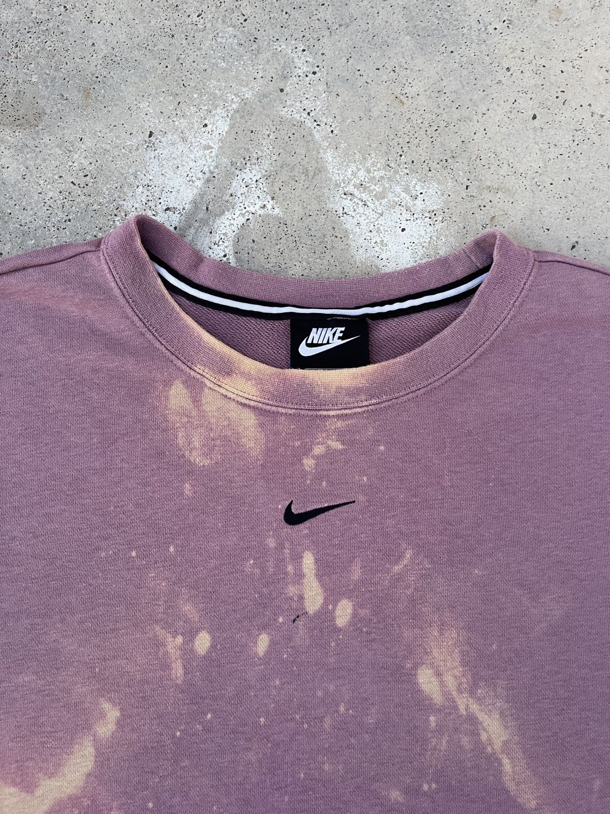 Nike × Vintage Faded Vintage Nike Center Sweatshirt Size US L / EU 52-54 / 3 - 7 Thumbnail