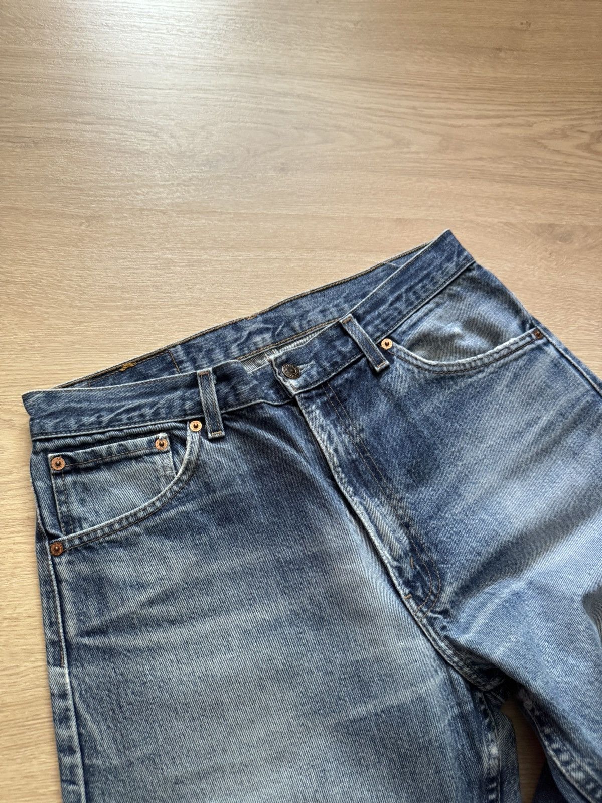 Levi's Vintage 00’s 2002 Levis 521 Blue Distressed Denim Jeans Size US 31 - 2 Thumbnail